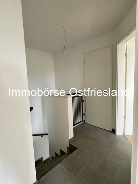 Doppelhaushälfte am Kanal in Großefehn