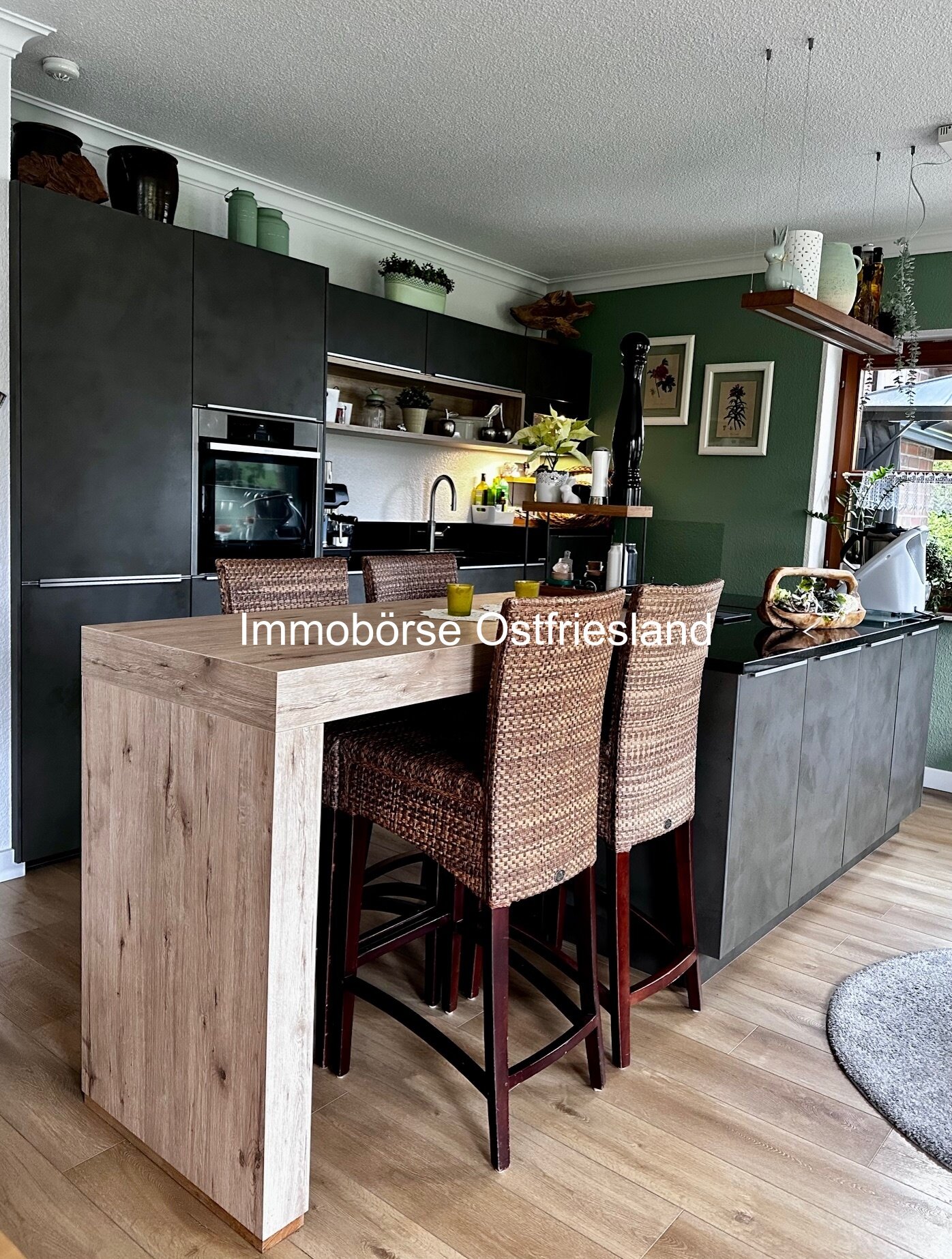 NEUE CHANCE - Einfamilienhaus mit viel Charme und Platz