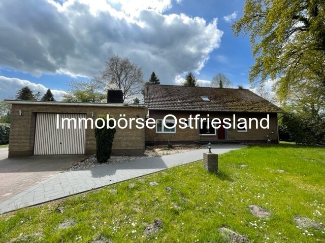 Einfamilienhaus mit Garage