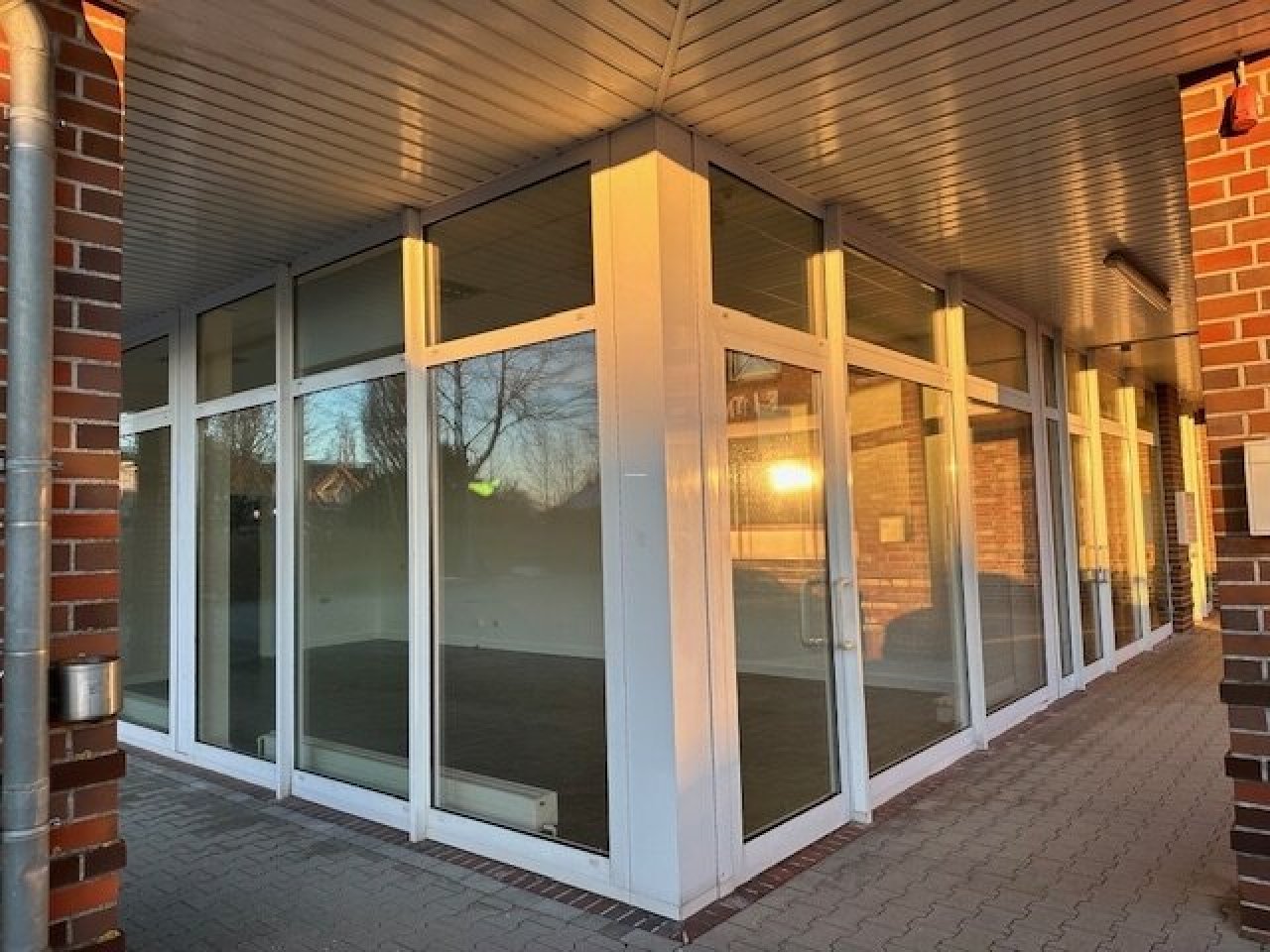 Große Schaufensterfront Große Schaufensterfront